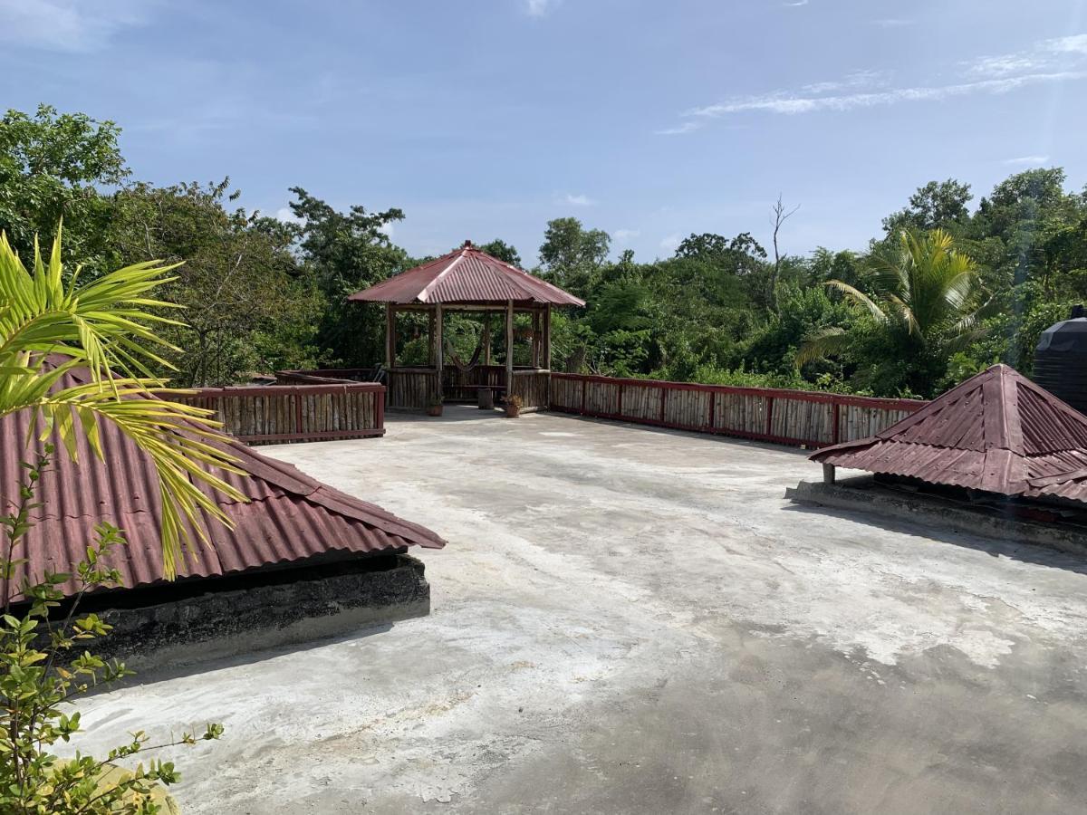 Can Jam Retreat Negril Luaran gambar