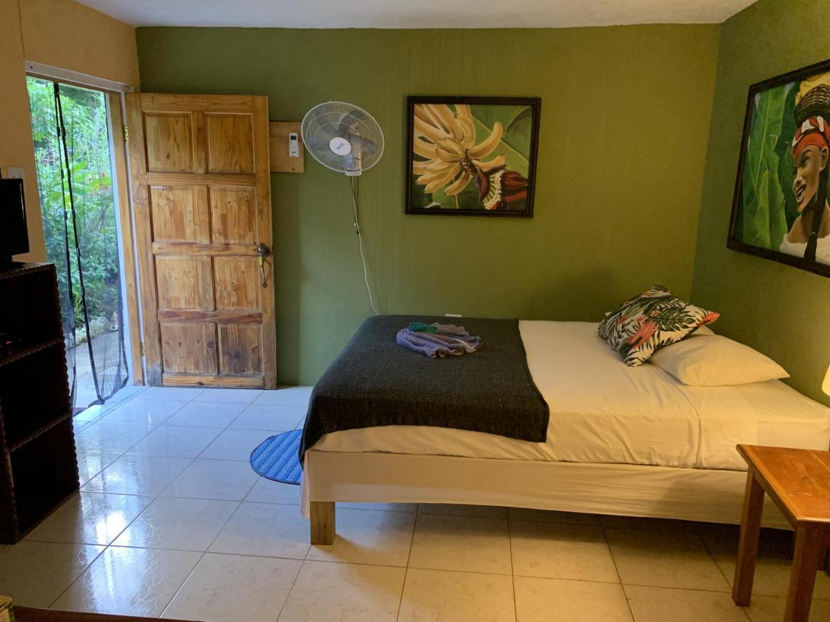 Can Jam Retreat Negril Luaran gambar